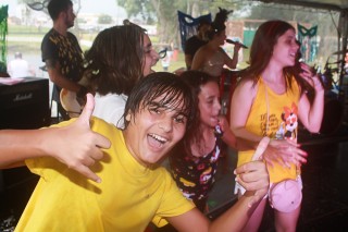 
<a style='margin-left: 5px;' class='btn btn-xs btn-social btn-facebook' href='https://www.facebook.com/sharer/sharer.php?u=https://galeramix.s01.web.getmuller.com.br/imagem/a64/800-800-90/conteudo/site_galerias/64/carnaval-infantil-casarao-gallotti-tijucas-89.jpg' rel='popup' data-width='500' data-height='400'><i class='fa fa-facebook'></i>Compartilhar <span class='hidden-xs'>no Facebook</span>
</a> 
<a class='btn btn-default btn-xs' target='_blank' href='imagem/a64/800-800-90/conteudo/site_galerias/64/carnaval-infantil-casarao-gallotti-tijucas-89.jpg'>
<span class='glyphicon glyphicon-cloud-download'></span> Salvar
</a>
