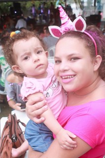 
                <a style='margin-left: 5px;' class='btn btn-xs btn-social btn-facebook' href='https://www.facebook.com/sharer/sharer.php?u=https://galeramix.s01.web.getmuller.com.br/imagem/a65/800-800-90/conteudo/site_galerias/65/carnaval-infantil-casarao-gallotti-tijucas-galera-mix-14.jpg' rel='popup' data-width='500' data-height='400'><i class='fa fa-facebook'></i>Compartilhar <span class='hidden-xs'>no Facebook</span>
            </a> 
            <a class='btn btn-default btn-xs' target='_blank' href='imagem/a65/800-800-90/conteudo/site_galerias/65/carnaval-infantil-casarao-gallotti-tijucas-galera-mix-14.jpg'>
                <span class='glyphicon glyphicon-cloud-download'></span> Salvar
            </a>
            