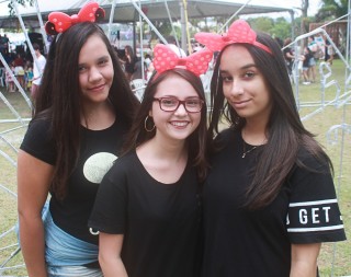 
    <a style='margin-left: 5px;' class='btn btn-xs btn-social btn-facebook' href='https://www.facebook.com/sharer/sharer.php?u=https://galeramix.s01.web.getmuller.com.br/imagem/a65/800-800-90/conteudo/site_galerias/65/carnaval-infantil-casarao-gallotti-tijucas-galera-mix-17.jpg' rel='popup' data-width='500' data-height='400'><i class='fa fa-facebook'></i>Compartilhar <span class='hidden-xs'>no Facebook</span>
</a> 
<a class='btn btn-default btn-xs' target='_blank' href='imagem/a65/800-800-90/conteudo/site_galerias/65/carnaval-infantil-casarao-gallotti-tijucas-galera-mix-17.jpg'>
    <span class='glyphicon glyphicon-cloud-download'></span> Salvar
</a>
