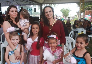 
<a style='margin-left: 5px;' class='btn btn-xs btn-social btn-facebook' href='https://www.facebook.com/sharer/sharer.php?u=https://galeramix.s01.web.getmuller.com.br/imagem/a65/800-800-90/conteudo/site_galerias/65/carnaval-infantil-casarao-gallotti-tijucas-galera-mix-18.jpg' rel='popup' data-width='500' data-height='400'><i class='fa fa-facebook'></i>Compartilhar <span class='hidden-xs'>no Facebook</span>
</a> 
<a class='btn btn-default btn-xs' target='_blank' href='imagem/a65/800-800-90/conteudo/site_galerias/65/carnaval-infantil-casarao-gallotti-tijucas-galera-mix-18.jpg'>
<span class='glyphicon glyphicon-cloud-download'></span> Salvar
</a>
