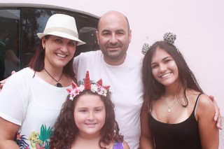 
<a style='margin-left: 5px;' class='btn btn-xs btn-social btn-facebook' href='https://www.facebook.com/sharer/sharer.php?u=https://galeramix.s01.web.getmuller.com.br/imagem/a65/800-800-90/conteudo/site_galerias/65/carnaval-infantil-casarao-gallotti-tijucas-galera-mix-24.jpg' rel='popup' data-width='500' data-height='400'><i class='fa fa-facebook'></i>Compartilhar <span class='hidden-xs'>no Facebook</span>
</a> 
<a class='btn btn-default btn-xs' target='_blank' href='imagem/a65/800-800-90/conteudo/site_galerias/65/carnaval-infantil-casarao-gallotti-tijucas-galera-mix-24.jpg'>
<span class='glyphicon glyphicon-cloud-download'></span> Salvar
</a>
