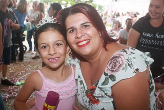 
<a style='margin-left: 5px;' class='btn btn-xs btn-social btn-facebook' href='https://www.facebook.com/sharer/sharer.php?u=https://galeramix.s01.web.getmuller.com.br/imagem/a65/800-800-90/conteudo/site_galerias/65/carnaval-infantil-casarao-gallotti-tijucas-galera-mix-35.jpg' rel='popup' data-width='500' data-height='400'><i class='fa fa-facebook'></i>Compartilhar <span class='hidden-xs'>no Facebook</span>
</a> 
<a class='btn btn-default btn-xs' target='_blank' href='imagem/a65/800-800-90/conteudo/site_galerias/65/carnaval-infantil-casarao-gallotti-tijucas-galera-mix-35.jpg'>
<span class='glyphicon glyphicon-cloud-download'></span> Salvar
</a>
