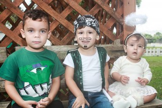 
<a style='margin-left: 5px;' class='btn btn-xs btn-social btn-facebook' href='https://www.facebook.com/sharer/sharer.php?u=https://galeramix.s01.web.getmuller.com.br/imagem/a65/800-800-90/conteudo/site_galerias/65/carnaval-infantil-casarao-gallotti-tijucas-galera-mix-44.jpg' rel='popup' data-width='500' data-height='400'><i class='fa fa-facebook'></i>Compartilhar <span class='hidden-xs'>no Facebook</span>
</a> 
<a class='btn btn-default btn-xs' target='_blank' href='imagem/a65/800-800-90/conteudo/site_galerias/65/carnaval-infantil-casarao-gallotti-tijucas-galera-mix-44.jpg'>
<span class='glyphicon glyphicon-cloud-download'></span> Salvar
</a>
