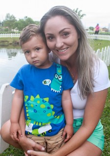 
<a style='margin-left: 5px;' class='btn btn-xs btn-social btn-facebook' href='https://www.facebook.com/sharer/sharer.php?u=https://galeramix.s01.web.getmuller.com.br/imagem/a65/800-800-90/conteudo/site_galerias/65/carnaval-infantil-casarao-gallotti-tijucas-galera-mix-46.jpg' rel='popup' data-width='500' data-height='400'><i class='fa fa-facebook'></i>Compartilhar <span class='hidden-xs'>no Facebook</span>
</a> 
<a class='btn btn-default btn-xs' target='_blank' href='imagem/a65/800-800-90/conteudo/site_galerias/65/carnaval-infantil-casarao-gallotti-tijucas-galera-mix-46.jpg'>
<span class='glyphicon glyphicon-cloud-download'></span> Salvar
</a>
