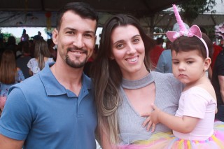 
<a style='margin-left: 5px;' class='btn btn-xs btn-social btn-facebook' href='https://www.facebook.com/sharer/sharer.php?u=https://galeramix.s01.web.getmuller.com.br/imagem/a65/800-800-90/conteudo/site_galerias/65/carnaval-infantil-casarao-gallotti-tijucas-galera-mix-5.jpg' rel='popup' data-width='500' data-height='400'><i class='fa fa-facebook'></i>Compartilhar <span class='hidden-xs'>no Facebook</span>
</a> 
<a class='btn btn-default btn-xs' target='_blank' href='imagem/a65/800-800-90/conteudo/site_galerias/65/carnaval-infantil-casarao-gallotti-tijucas-galera-mix-5.jpg'>
<span class='glyphicon glyphicon-cloud-download'></span> Salvar
</a>
