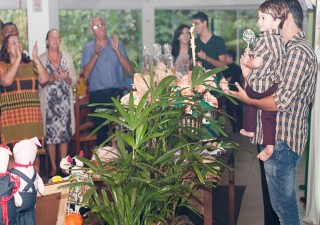 
                                    <a style='margin-left: 5px;' class='btn btn-xs btn-social btn-facebook' href='https://www.facebook.com/sharer/sharer.php?u=https://galeramix.s01.web.getmuller.com.br/imagem/a66/800-800-90/conteudo/site_galerias/66/pi-2-anos-1.jpg' rel='popup' data-width='500' data-height='400'><i class='fa fa-facebook'></i>Compartilhar <span class='hidden-xs'>no Facebook</span>
                                </a> 
                                <a class='btn btn-default btn-xs' target='_blank' href='imagem/a66/800-800-90/conteudo/site_galerias/66/pi-2-anos-1.jpg'>
                                    <span class='glyphicon glyphicon-cloud-download'></span> Salvar
                                </a>
                                