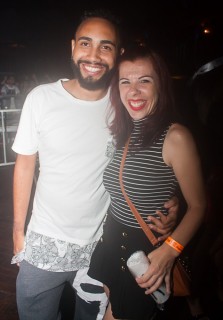 
            <a style='margin-left: 5px;' class='btn btn-xs btn-social btn-facebook' href='https://www.facebook.com/sharer/sharer.php?u=https://galeramix.s01.web.getmuller.com.br/imagem/a67/800-800-90/conteudo/site_galerias/67/annita-petry-galera-mix-103.jpg' rel='popup' data-width='500' data-height='400'><i class='fa fa-facebook'></i>Compartilhar <span class='hidden-xs'>no Facebook</span>
        </a> 
        <a class='btn btn-default btn-xs' target='_blank' href='imagem/a67/800-800-90/conteudo/site_galerias/67/annita-petry-galera-mix-103.jpg'>
            <span class='glyphicon glyphicon-cloud-download'></span> Salvar
        </a>
        