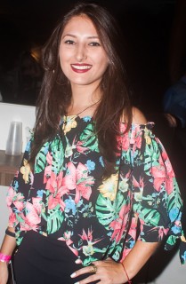 
<a style='margin-left: 5px;' class='btn btn-xs btn-social btn-facebook' href='https://www.facebook.com/sharer/sharer.php?u=https://galeramix.s01.web.getmuller.com.br/imagem/a67/800-800-90/conteudo/site_galerias/67/annita-petry-galera-mix-117.jpg' rel='popup' data-width='500' data-height='400'><i class='fa fa-facebook'></i>Compartilhar <span class='hidden-xs'>no Facebook</span>
</a> 
<a class='btn btn-default btn-xs' target='_blank' href='imagem/a67/800-800-90/conteudo/site_galerias/67/annita-petry-galera-mix-117.jpg'>
<span class='glyphicon glyphicon-cloud-download'></span> Salvar
</a>
