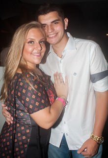 
<a style='margin-left: 5px;' class='btn btn-xs btn-social btn-facebook' href='https://www.facebook.com/sharer/sharer.php?u=https://galeramix.s01.web.getmuller.com.br/imagem/a67/800-800-90/conteudo/site_galerias/67/annita-petry-galera-mix-128.jpg' rel='popup' data-width='500' data-height='400'><i class='fa fa-facebook'></i>Compartilhar <span class='hidden-xs'>no Facebook</span>
</a> 
<a class='btn btn-default btn-xs' target='_blank' href='imagem/a67/800-800-90/conteudo/site_galerias/67/annita-petry-galera-mix-128.jpg'>
<span class='glyphicon glyphicon-cloud-download'></span> Salvar
</a>
