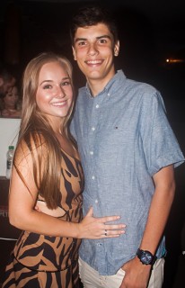 
<a style='margin-left: 5px;' class='btn btn-xs btn-social btn-facebook' href='https://www.facebook.com/sharer/sharer.php?u=https://galeramix.s01.web.getmuller.com.br/imagem/a67/800-800-90/conteudo/site_galerias/67/annita-petry-galera-mix-129.jpg' rel='popup' data-width='500' data-height='400'><i class='fa fa-facebook'></i>Compartilhar <span class='hidden-xs'>no Facebook</span>
</a> 
<a class='btn btn-default btn-xs' target='_blank' href='imagem/a67/800-800-90/conteudo/site_galerias/67/annita-petry-galera-mix-129.jpg'>
<span class='glyphicon glyphicon-cloud-download'></span> Salvar
</a>
