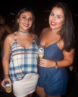 
<a style='margin-left: 5px;' class='btn btn-xs btn-social btn-facebook' href='https://www.facebook.com/sharer/sharer.php?u=https://galeramix.s01.web.getmuller.com.br/imagem/a67/800-800-90/conteudo/site_galerias/67/annita-petry-galera-mix-134.jpg' rel='popup' data-width='500' data-height='400'><i class='fa fa-facebook'></i>Compartilhar <span class='hidden-xs'>no Facebook</span>
</a> 
<a class='btn btn-default btn-xs' target='_blank' href='imagem/a67/800-800-90/conteudo/site_galerias/67/annita-petry-galera-mix-134.jpg'>
<span class='glyphicon glyphicon-cloud-download'></span> Salvar
</a>
