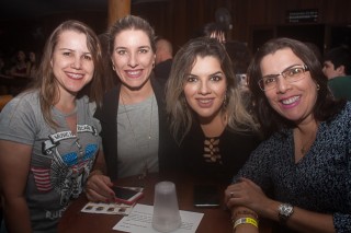 
<a style='margin-left: 5px;' class='btn btn-xs btn-social btn-facebook' href='https://www.facebook.com/sharer/sharer.php?u=https://galeramix.s01.web.getmuller.com.br/imagem/a67/800-800-90/conteudo/site_galerias/67/annita-petry-galera-mix-140.jpg' rel='popup' data-width='500' data-height='400'><i class='fa fa-facebook'></i>Compartilhar <span class='hidden-xs'>no Facebook</span>
</a> 
<a class='btn btn-default btn-xs' target='_blank' href='imagem/a67/800-800-90/conteudo/site_galerias/67/annita-petry-galera-mix-140.jpg'>
<span class='glyphicon glyphicon-cloud-download'></span> Salvar
</a>
