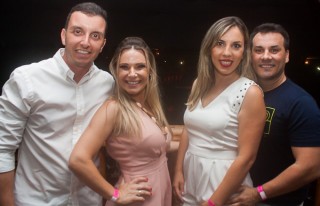 
<a style='margin-left: 5px;' class='btn btn-xs btn-social btn-facebook' href='https://www.facebook.com/sharer/sharer.php?u=https://galeramix.s01.web.getmuller.com.br/imagem/a67/800-800-90/conteudo/site_galerias/67/annita-petry-galera-mix-154.jpg' rel='popup' data-width='500' data-height='400'><i class='fa fa-facebook'></i>Compartilhar <span class='hidden-xs'>no Facebook</span>
</a> 
<a class='btn btn-default btn-xs' target='_blank' href='imagem/a67/800-800-90/conteudo/site_galerias/67/annita-petry-galera-mix-154.jpg'>
<span class='glyphicon glyphicon-cloud-download'></span> Salvar
</a>
