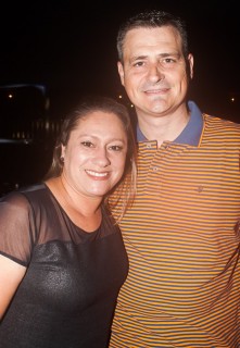 
<a style='margin-left: 5px;' class='btn btn-xs btn-social btn-facebook' href='https://www.facebook.com/sharer/sharer.php?u=https://galeramix.s01.web.getmuller.com.br/imagem/a67/800-800-90/conteudo/site_galerias/67/annita-petry-galera-mix-158.jpg' rel='popup' data-width='500' data-height='400'><i class='fa fa-facebook'></i>Compartilhar <span class='hidden-xs'>no Facebook</span>
</a> 
<a class='btn btn-default btn-xs' target='_blank' href='imagem/a67/800-800-90/conteudo/site_galerias/67/annita-petry-galera-mix-158.jpg'>
<span class='glyphicon glyphicon-cloud-download'></span> Salvar
</a>
