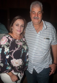 
<a style='margin-left: 5px;' class='btn btn-xs btn-social btn-facebook' href='https://www.facebook.com/sharer/sharer.php?u=https://galeramix.s01.web.getmuller.com.br/imagem/a67/800-800-90/conteudo/site_galerias/67/annita-petry-galera-mix-168.jpg' rel='popup' data-width='500' data-height='400'><i class='fa fa-facebook'></i>Compartilhar <span class='hidden-xs'>no Facebook</span>
</a> 
<a class='btn btn-default btn-xs' target='_blank' href='imagem/a67/800-800-90/conteudo/site_galerias/67/annita-petry-galera-mix-168.jpg'>
<span class='glyphicon glyphicon-cloud-download'></span> Salvar
</a>
