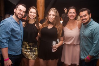 
<a style='margin-left: 5px;' class='btn btn-xs btn-social btn-facebook' href='https://www.facebook.com/sharer/sharer.php?u=https://galeramix.s01.web.getmuller.com.br/imagem/a67/800-800-90/conteudo/site_galerias/67/annita-petry-galera-mix-172.jpg' rel='popup' data-width='500' data-height='400'><i class='fa fa-facebook'></i>Compartilhar <span class='hidden-xs'>no Facebook</span>
</a> 
<a class='btn btn-default btn-xs' target='_blank' href='imagem/a67/800-800-90/conteudo/site_galerias/67/annita-petry-galera-mix-172.jpg'>
<span class='glyphicon glyphicon-cloud-download'></span> Salvar
</a>
