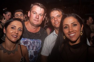 
<a style='margin-left: 5px;' class='btn btn-xs btn-social btn-facebook' href='https://www.facebook.com/sharer/sharer.php?u=https://galeramix.s01.web.getmuller.com.br/imagem/a67/800-800-90/conteudo/site_galerias/67/annita-petry-galera-mix-200.jpg' rel='popup' data-width='500' data-height='400'><i class='fa fa-facebook'></i>Compartilhar <span class='hidden-xs'>no Facebook</span>
</a> 
<a class='btn btn-default btn-xs' target='_blank' href='imagem/a67/800-800-90/conteudo/site_galerias/67/annita-petry-galera-mix-200.jpg'>
<span class='glyphicon glyphicon-cloud-download'></span> Salvar
</a>
