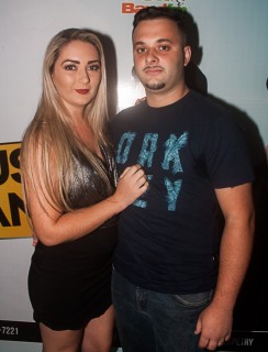 
<a style='margin-left: 5px;' class='btn btn-xs btn-social btn-facebook' href='https://www.facebook.com/sharer/sharer.php?u=https://galeramix.s01.web.getmuller.com.br/imagem/a67/800-800-90/conteudo/site_galerias/67/annita-petry-galera-mix-37.jpg' rel='popup' data-width='500' data-height='400'><i class='fa fa-facebook'></i>Compartilhar <span class='hidden-xs'>no Facebook</span>
</a> 
<a class='btn btn-default btn-xs' target='_blank' href='imagem/a67/800-800-90/conteudo/site_galerias/67/annita-petry-galera-mix-37.jpg'>
<span class='glyphicon glyphicon-cloud-download'></span> Salvar
</a>
