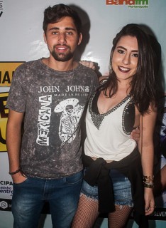 
<a style='margin-left: 5px;' class='btn btn-xs btn-social btn-facebook' href='https://www.facebook.com/sharer/sharer.php?u=https://galeramix.s01.web.getmuller.com.br/imagem/a67/800-800-90/conteudo/site_galerias/67/annita-petry-galera-mix-45.jpg' rel='popup' data-width='500' data-height='400'><i class='fa fa-facebook'></i>Compartilhar <span class='hidden-xs'>no Facebook</span>
</a> 
<a class='btn btn-default btn-xs' target='_blank' href='imagem/a67/800-800-90/conteudo/site_galerias/67/annita-petry-galera-mix-45.jpg'>
<span class='glyphicon glyphicon-cloud-download'></span> Salvar
</a>
