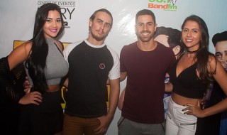 
<a style='margin-left: 5px;' class='btn btn-xs btn-social btn-facebook' href='https://www.facebook.com/sharer/sharer.php?u=https://galeramix.s01.web.getmuller.com.br/imagem/a67/800-800-90/conteudo/site_galerias/67/annita-petry-galera-mix-64.jpg' rel='popup' data-width='500' data-height='400'><i class='fa fa-facebook'></i>Compartilhar <span class='hidden-xs'>no Facebook</span>
</a> 
<a class='btn btn-default btn-xs' target='_blank' href='imagem/a67/800-800-90/conteudo/site_galerias/67/annita-petry-galera-mix-64.jpg'>
<span class='glyphicon glyphicon-cloud-download'></span> Salvar
</a>
