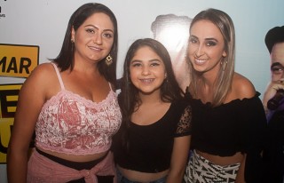 
<a style='margin-left: 5px;' class='btn btn-xs btn-social btn-facebook' href='https://www.facebook.com/sharer/sharer.php?u=https://galeramix.s01.web.getmuller.com.br/imagem/a67/800-800-90/conteudo/site_galerias/67/annita-petry-galera-mix-72.jpg' rel='popup' data-width='500' data-height='400'><i class='fa fa-facebook'></i>Compartilhar <span class='hidden-xs'>no Facebook</span>
</a> 
<a class='btn btn-default btn-xs' target='_blank' href='imagem/a67/800-800-90/conteudo/site_galerias/67/annita-petry-galera-mix-72.jpg'>
<span class='glyphicon glyphicon-cloud-download'></span> Salvar
</a>
