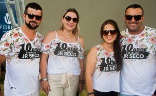 
<a style='margin-left: 5px;' class='btn btn-xs btn-social btn-facebook' href='https://www.facebook.com/sharer/sharer.php?u=https://galeramix.s01.web.getmuller.com.br/imagem/a68/800-800-90/conteudo/site_galerias/68/10-costelaco-do-jr-seco-113.jpg' rel='popup' data-width='500' data-height='400'><i class='fa fa-facebook'></i>Compartilhar <span class='hidden-xs'>no Facebook</span>
</a> 
<a class='btn btn-default btn-xs' target='_blank' href='imagem/a68/800-800-90/conteudo/site_galerias/68/10-costelaco-do-jr-seco-113.jpg'>
<span class='glyphicon glyphicon-cloud-download'></span> Salvar
</a>
