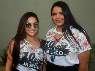 
<a style='margin-left: 5px;' class='btn btn-xs btn-social btn-facebook' href='https://www.facebook.com/sharer/sharer.php?u=https://galeramix.s01.web.getmuller.com.br/imagem/a68/800-800-90/conteudo/site_galerias/68/10-costelaco-do-jr-seco-121.jpg' rel='popup' data-width='500' data-height='400'><i class='fa fa-facebook'></i>Compartilhar <span class='hidden-xs'>no Facebook</span>
</a> 
<a class='btn btn-default btn-xs' target='_blank' href='imagem/a68/800-800-90/conteudo/site_galerias/68/10-costelaco-do-jr-seco-121.jpg'>
<span class='glyphicon glyphicon-cloud-download'></span> Salvar
</a>
