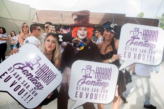 
<a style='margin-left: 5px;' class='btn btn-xs btn-social btn-facebook' href='https://www.facebook.com/sharer/sharer.php?u=https://galeramix.s01.web.getmuller.com.br/imagem/a68/800-800-90/conteudo/site_galerias/68/10-costelaco-do-jr-seco-134.jpg' rel='popup' data-width='500' data-height='400'><i class='fa fa-facebook'></i>Compartilhar <span class='hidden-xs'>no Facebook</span>
</a> 
<a class='btn btn-default btn-xs' target='_blank' href='imagem/a68/800-800-90/conteudo/site_galerias/68/10-costelaco-do-jr-seco-134.jpg'>
<span class='glyphicon glyphicon-cloud-download'></span> Salvar
</a>
