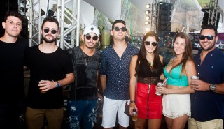 
<a style='margin-left: 5px;' class='btn btn-xs btn-social btn-facebook' href='https://www.facebook.com/sharer/sharer.php?u=https://galeramix.s01.web.getmuller.com.br/imagem/a68/800-800-90/conteudo/site_galerias/68/10-costelaco-do-jr-seco-141.jpg' rel='popup' data-width='500' data-height='400'><i class='fa fa-facebook'></i>Compartilhar <span class='hidden-xs'>no Facebook</span>
</a> 
<a class='btn btn-default btn-xs' target='_blank' href='imagem/a68/800-800-90/conteudo/site_galerias/68/10-costelaco-do-jr-seco-141.jpg'>
<span class='glyphicon glyphicon-cloud-download'></span> Salvar
</a>
