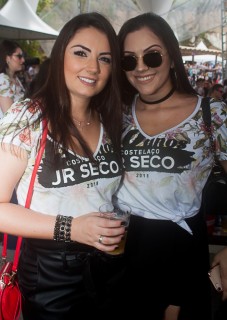 
<a style='margin-left: 5px;' class='btn btn-xs btn-social btn-facebook' href='https://www.facebook.com/sharer/sharer.php?u=https://galeramix.s01.web.getmuller.com.br/imagem/a68/800-800-90/conteudo/site_galerias/68/10-costelaco-do-jr-seco-149.jpg' rel='popup' data-width='500' data-height='400'><i class='fa fa-facebook'></i>Compartilhar <span class='hidden-xs'>no Facebook</span>
</a> 
<a class='btn btn-default btn-xs' target='_blank' href='imagem/a68/800-800-90/conteudo/site_galerias/68/10-costelaco-do-jr-seco-149.jpg'>
<span class='glyphicon glyphicon-cloud-download'></span> Salvar
</a>
