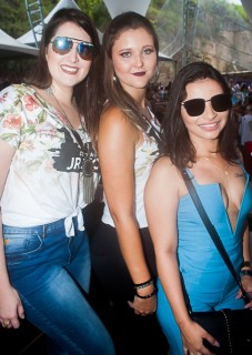 
<a style='margin-left: 5px;' class='btn btn-xs btn-social btn-facebook' href='https://www.facebook.com/sharer/sharer.php?u=https://galeramix.s01.web.getmuller.com.br/imagem/a68/800-800-90/conteudo/site_galerias/68/10-costelaco-do-jr-seco-154.jpg' rel='popup' data-width='500' data-height='400'><i class='fa fa-facebook'></i>Compartilhar <span class='hidden-xs'>no Facebook</span>
</a> 
<a class='btn btn-default btn-xs' target='_blank' href='imagem/a68/800-800-90/conteudo/site_galerias/68/10-costelaco-do-jr-seco-154.jpg'>
<span class='glyphicon glyphicon-cloud-download'></span> Salvar
</a>
