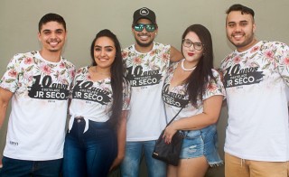 
<a style='margin-left: 5px;' class='btn btn-xs btn-social btn-facebook' href='https://www.facebook.com/sharer/sharer.php?u=https://galeramix.s01.web.getmuller.com.br/imagem/a68/800-800-90/conteudo/site_galerias/68/10-costelaco-do-jr-seco-17.jpg' rel='popup' data-width='500' data-height='400'><i class='fa fa-facebook'></i>Compartilhar <span class='hidden-xs'>no Facebook</span>
</a> 
<a class='btn btn-default btn-xs' target='_blank' href='imagem/a68/800-800-90/conteudo/site_galerias/68/10-costelaco-do-jr-seco-17.jpg'>
<span class='glyphicon glyphicon-cloud-download'></span> Salvar
</a>
