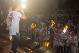 
<a style='margin-left: 5px;' class='btn btn-xs btn-social btn-facebook' href='https://www.facebook.com/sharer/sharer.php?u=https://galeramix.s01.web.getmuller.com.br/imagem/a68/800-800-90/conteudo/site_galerias/68/10-costelaco-do-jr-seco-218.jpg' rel='popup' data-width='500' data-height='400'><i class='fa fa-facebook'></i>Compartilhar <span class='hidden-xs'>no Facebook</span>
</a> 
<a class='btn btn-default btn-xs' target='_blank' href='imagem/a68/800-800-90/conteudo/site_galerias/68/10-costelaco-do-jr-seco-218.jpg'>
<span class='glyphicon glyphicon-cloud-download'></span> Salvar
</a>
