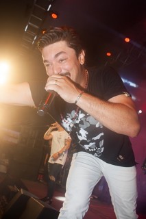 
<a style='margin-left: 5px;' class='btn btn-xs btn-social btn-facebook' href='https://www.facebook.com/sharer/sharer.php?u=https://galeramix.s01.web.getmuller.com.br/imagem/a68/800-800-90/conteudo/site_galerias/68/10-costelaco-do-jr-seco-232.jpg' rel='popup' data-width='500' data-height='400'><i class='fa fa-facebook'></i>Compartilhar <span class='hidden-xs'>no Facebook</span>
</a> 
<a class='btn btn-default btn-xs' target='_blank' href='imagem/a68/800-800-90/conteudo/site_galerias/68/10-costelaco-do-jr-seco-232.jpg'>
<span class='glyphicon glyphicon-cloud-download'></span> Salvar
</a>
