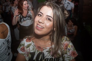 
<a style='margin-left: 5px;' class='btn btn-xs btn-social btn-facebook' href='https://www.facebook.com/sharer/sharer.php?u=https://galeramix.s01.web.getmuller.com.br/imagem/a68/800-800-90/conteudo/site_galerias/68/10-costelaco-do-jr-seco-253.jpg' rel='popup' data-width='500' data-height='400'><i class='fa fa-facebook'></i>Compartilhar <span class='hidden-xs'>no Facebook</span>
</a> 
<a class='btn btn-default btn-xs' target='_blank' href='imagem/a68/800-800-90/conteudo/site_galerias/68/10-costelaco-do-jr-seco-253.jpg'>
<span class='glyphicon glyphicon-cloud-download'></span> Salvar
</a>
