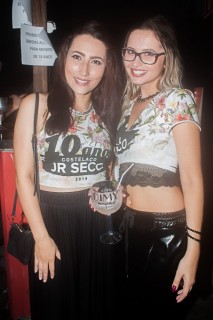 
<a style='margin-left: 5px;' class='btn btn-xs btn-social btn-facebook' href='https://www.facebook.com/sharer/sharer.php?u=https://galeramix.s01.web.getmuller.com.br/imagem/a68/800-800-90/conteudo/site_galerias/68/10-costelaco-do-jr-seco-257.jpg' rel='popup' data-width='500' data-height='400'><i class='fa fa-facebook'></i>Compartilhar <span class='hidden-xs'>no Facebook</span>
</a> 
<a class='btn btn-default btn-xs' target='_blank' href='imagem/a68/800-800-90/conteudo/site_galerias/68/10-costelaco-do-jr-seco-257.jpg'>
<span class='glyphicon glyphicon-cloud-download'></span> Salvar
</a>
