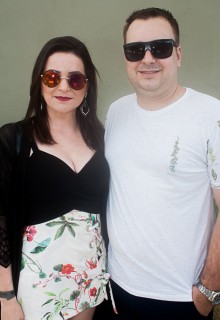 
<a style='margin-left: 5px;' class='btn btn-xs btn-social btn-facebook' href='https://www.facebook.com/sharer/sharer.php?u=https://galeramix.s01.web.getmuller.com.br/imagem/a68/800-800-90/conteudo/site_galerias/68/10-costelaco-do-jr-seco-59.jpg' rel='popup' data-width='500' data-height='400'><i class='fa fa-facebook'></i>Compartilhar <span class='hidden-xs'>no Facebook</span>
</a> 
<a class='btn btn-default btn-xs' target='_blank' href='imagem/a68/800-800-90/conteudo/site_galerias/68/10-costelaco-do-jr-seco-59.jpg'>
<span class='glyphicon glyphicon-cloud-download'></span> Salvar
</a>
