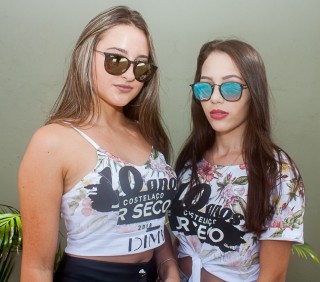 
<a style='margin-left: 5px;' class='btn btn-xs btn-social btn-facebook' href='https://www.facebook.com/sharer/sharer.php?u=https://galeramix.s01.web.getmuller.com.br/imagem/a68/800-800-90/conteudo/site_galerias/68/10-costelaco-do-jr-seco-8.jpg' rel='popup' data-width='500' data-height='400'><i class='fa fa-facebook'></i>Compartilhar <span class='hidden-xs'>no Facebook</span>
</a> 
<a class='btn btn-default btn-xs' target='_blank' href='imagem/a68/800-800-90/conteudo/site_galerias/68/10-costelaco-do-jr-seco-8.jpg'>
<span class='glyphicon glyphicon-cloud-download'></span> Salvar
</a>
