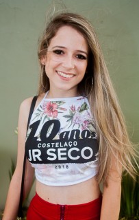 
<a style='margin-left: 5px;' class='btn btn-xs btn-social btn-facebook' href='https://www.facebook.com/sharer/sharer.php?u=https://galeramix.s01.web.getmuller.com.br/imagem/a68/800-800-90/conteudo/site_galerias/68/10-costelaco-do-jr-seco-96.jpg' rel='popup' data-width='500' data-height='400'><i class='fa fa-facebook'></i>Compartilhar <span class='hidden-xs'>no Facebook</span>
</a> 
<a class='btn btn-default btn-xs' target='_blank' href='imagem/a68/800-800-90/conteudo/site_galerias/68/10-costelaco-do-jr-seco-96.jpg'>
<span class='glyphicon glyphicon-cloud-download'></span> Salvar
</a>
