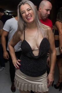 
                <a style='margin-left: 5px;' class='btn btn-xs btn-social btn-facebook' href='https://www.facebook.com/sharer/sharer.php?u=https://galeramix.s01.web.getmuller.com.br/imagem/a69/800-800-90/conteudo/site_galerias/69/matheus-e-kauan-no-petry-galera-mix-102.jpg' rel='popup' data-width='500' data-height='400'><i class='fa fa-facebook'></i>Compartilhar <span class='hidden-xs'>no Facebook</span>
            </a> 
            <a class='btn btn-default btn-xs' target='_blank' href='imagem/a69/800-800-90/conteudo/site_galerias/69/matheus-e-kauan-no-petry-galera-mix-102.jpg'>
                <span class='glyphicon glyphicon-cloud-download'></span> Salvar
            </a>
            