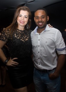 
<a style='margin-left: 5px;' class='btn btn-xs btn-social btn-facebook' href='https://www.facebook.com/sharer/sharer.php?u=https://galeramix.s01.web.getmuller.com.br/imagem/a69/800-800-90/conteudo/site_galerias/69/matheus-e-kauan-no-petry-galera-mix-14.jpg' rel='popup' data-width='500' data-height='400'><i class='fa fa-facebook'></i>Compartilhar <span class='hidden-xs'>no Facebook</span>
</a> 
<a class='btn btn-default btn-xs' target='_blank' href='imagem/a69/800-800-90/conteudo/site_galerias/69/matheus-e-kauan-no-petry-galera-mix-14.jpg'>
<span class='glyphicon glyphicon-cloud-download'></span> Salvar
</a>
