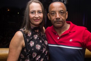 
<a style='margin-left: 5px;' class='btn btn-xs btn-social btn-facebook' href='https://www.facebook.com/sharer/sharer.php?u=https://galeramix.s01.web.getmuller.com.br/imagem/a69/800-800-90/conteudo/site_galerias/69/matheus-e-kauan-no-petry-galera-mix-26.jpg' rel='popup' data-width='500' data-height='400'><i class='fa fa-facebook'></i>Compartilhar <span class='hidden-xs'>no Facebook</span>
</a> 
<a class='btn btn-default btn-xs' target='_blank' href='imagem/a69/800-800-90/conteudo/site_galerias/69/matheus-e-kauan-no-petry-galera-mix-26.jpg'>
<span class='glyphicon glyphicon-cloud-download'></span> Salvar
</a>
