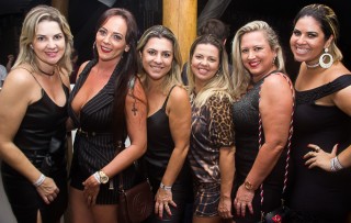 
<a style='margin-left: 5px;' class='btn btn-xs btn-social btn-facebook' href='https://www.facebook.com/sharer/sharer.php?u=https://galeramix.s01.web.getmuller.com.br/imagem/a69/800-800-90/conteudo/site_galerias/69/matheus-e-kauan-no-petry-galera-mix-32.jpg' rel='popup' data-width='500' data-height='400'><i class='fa fa-facebook'></i>Compartilhar <span class='hidden-xs'>no Facebook</span>
</a> 
<a class='btn btn-default btn-xs' target='_blank' href='imagem/a69/800-800-90/conteudo/site_galerias/69/matheus-e-kauan-no-petry-galera-mix-32.jpg'>
<span class='glyphicon glyphicon-cloud-download'></span> Salvar
</a>
