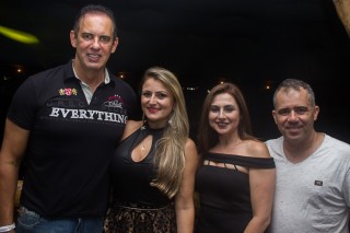 
<a style='margin-left: 5px;' class='btn btn-xs btn-social btn-facebook' href='https://www.facebook.com/sharer/sharer.php?u=https://galeramix.s01.web.getmuller.com.br/imagem/a69/800-800-90/conteudo/site_galerias/69/matheus-e-kauan-no-petry-galera-mix-37.jpg' rel='popup' data-width='500' data-height='400'><i class='fa fa-facebook'></i>Compartilhar <span class='hidden-xs'>no Facebook</span>
</a> 
<a class='btn btn-default btn-xs' target='_blank' href='imagem/a69/800-800-90/conteudo/site_galerias/69/matheus-e-kauan-no-petry-galera-mix-37.jpg'>
<span class='glyphicon glyphicon-cloud-download'></span> Salvar
</a>
