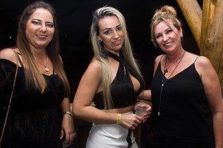 
<a style='margin-left: 5px;' class='btn btn-xs btn-social btn-facebook' href='https://www.facebook.com/sharer/sharer.php?u=https://galeramix.s01.web.getmuller.com.br/imagem/a69/800-800-90/conteudo/site_galerias/69/matheus-e-kauan-no-petry-galera-mix-45.jpg' rel='popup' data-width='500' data-height='400'><i class='fa fa-facebook'></i>Compartilhar <span class='hidden-xs'>no Facebook</span>
</a> 
<a class='btn btn-default btn-xs' target='_blank' href='imagem/a69/800-800-90/conteudo/site_galerias/69/matheus-e-kauan-no-petry-galera-mix-45.jpg'>
<span class='glyphicon glyphicon-cloud-download'></span> Salvar
</a>
