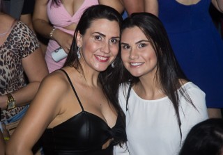 
<a style='margin-left: 5px;' class='btn btn-xs btn-social btn-facebook' href='https://www.facebook.com/sharer/sharer.php?u=https://galeramix.s01.web.getmuller.com.br/imagem/a69/800-800-90/conteudo/site_galerias/69/matheus-e-kauan-no-petry-galera-mix-55.jpg' rel='popup' data-width='500' data-height='400'><i class='fa fa-facebook'></i>Compartilhar <span class='hidden-xs'>no Facebook</span>
</a> 
<a class='btn btn-default btn-xs' target='_blank' href='imagem/a69/800-800-90/conteudo/site_galerias/69/matheus-e-kauan-no-petry-galera-mix-55.jpg'>
<span class='glyphicon glyphicon-cloud-download'></span> Salvar
</a>
