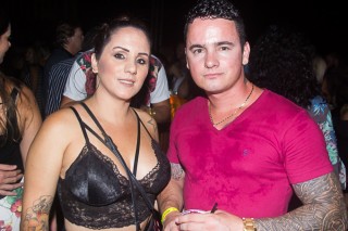 
<a style='margin-left: 5px;' class='btn btn-xs btn-social btn-facebook' href='https://www.facebook.com/sharer/sharer.php?u=https://galeramix.s01.web.getmuller.com.br/imagem/a69/800-800-90/conteudo/site_galerias/69/matheus-e-kauan-no-petry-galera-mix-72.jpg' rel='popup' data-width='500' data-height='400'><i class='fa fa-facebook'></i>Compartilhar <span class='hidden-xs'>no Facebook</span>
</a> 
<a class='btn btn-default btn-xs' target='_blank' href='imagem/a69/800-800-90/conteudo/site_galerias/69/matheus-e-kauan-no-petry-galera-mix-72.jpg'>
<span class='glyphicon glyphicon-cloud-download'></span> Salvar
</a>
