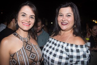 
<a style='margin-left: 5px;' class='btn btn-xs btn-social btn-facebook' href='https://www.facebook.com/sharer/sharer.php?u=https://galeramix.s01.web.getmuller.com.br/imagem/a69/800-800-90/conteudo/site_galerias/69/matheus-e-kauan-no-petry-galera-mix-73.jpg' rel='popup' data-width='500' data-height='400'><i class='fa fa-facebook'></i>Compartilhar <span class='hidden-xs'>no Facebook</span>
</a> 
<a class='btn btn-default btn-xs' target='_blank' href='imagem/a69/800-800-90/conteudo/site_galerias/69/matheus-e-kauan-no-petry-galera-mix-73.jpg'>
<span class='glyphicon glyphicon-cloud-download'></span> Salvar
</a>
