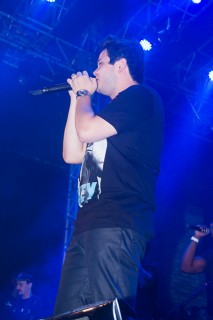 
<a style='margin-left: 5px;' class='btn btn-xs btn-social btn-facebook' href='https://www.facebook.com/sharer/sharer.php?u=https://galeramix.s01.web.getmuller.com.br/imagem/a69/800-800-90/conteudo/site_galerias/69/matheus-e-kauan-no-petry-galera-mix-81.jpg' rel='popup' data-width='500' data-height='400'><i class='fa fa-facebook'></i>Compartilhar <span class='hidden-xs'>no Facebook</span>
</a> 
<a class='btn btn-default btn-xs' target='_blank' href='imagem/a69/800-800-90/conteudo/site_galerias/69/matheus-e-kauan-no-petry-galera-mix-81.jpg'>
<span class='glyphicon glyphicon-cloud-download'></span> Salvar
</a>
