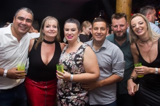 
<a style='margin-left: 5px;' class='btn btn-xs btn-social btn-facebook' href='https://www.facebook.com/sharer/sharer.php?u=https://galeramix.s01.web.getmuller.com.br/imagem/a69/800-800-90/conteudo/site_galerias/69/matheus-e-kauan-no-petry-galera-mix-88.jpg' rel='popup' data-width='500' data-height='400'><i class='fa fa-facebook'></i>Compartilhar <span class='hidden-xs'>no Facebook</span>
</a> 
<a class='btn btn-default btn-xs' target='_blank' href='imagem/a69/800-800-90/conteudo/site_galerias/69/matheus-e-kauan-no-petry-galera-mix-88.jpg'>
<span class='glyphicon glyphicon-cloud-download'></span> Salvar
</a>
